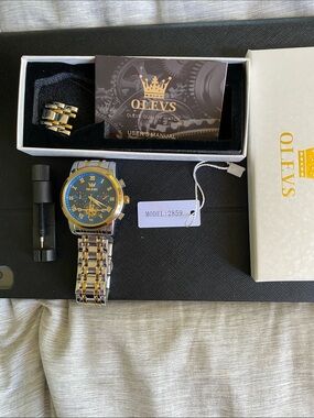 Men's OLEVS Two-Tone Gold and Silver Dress Watch - Blue Dial